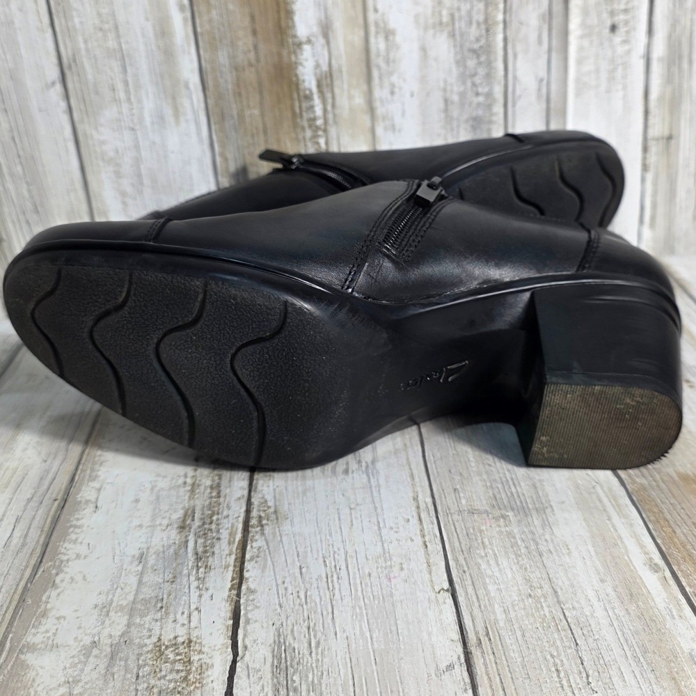 Clarks Collection Womens Black Leather Heeled Booties Shooties Size 9 M 26128442 - Picture 7 of 12